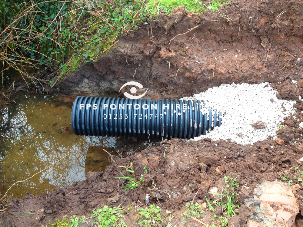 FPS floating pontoon providing access for drainage and watercourse maintenance works